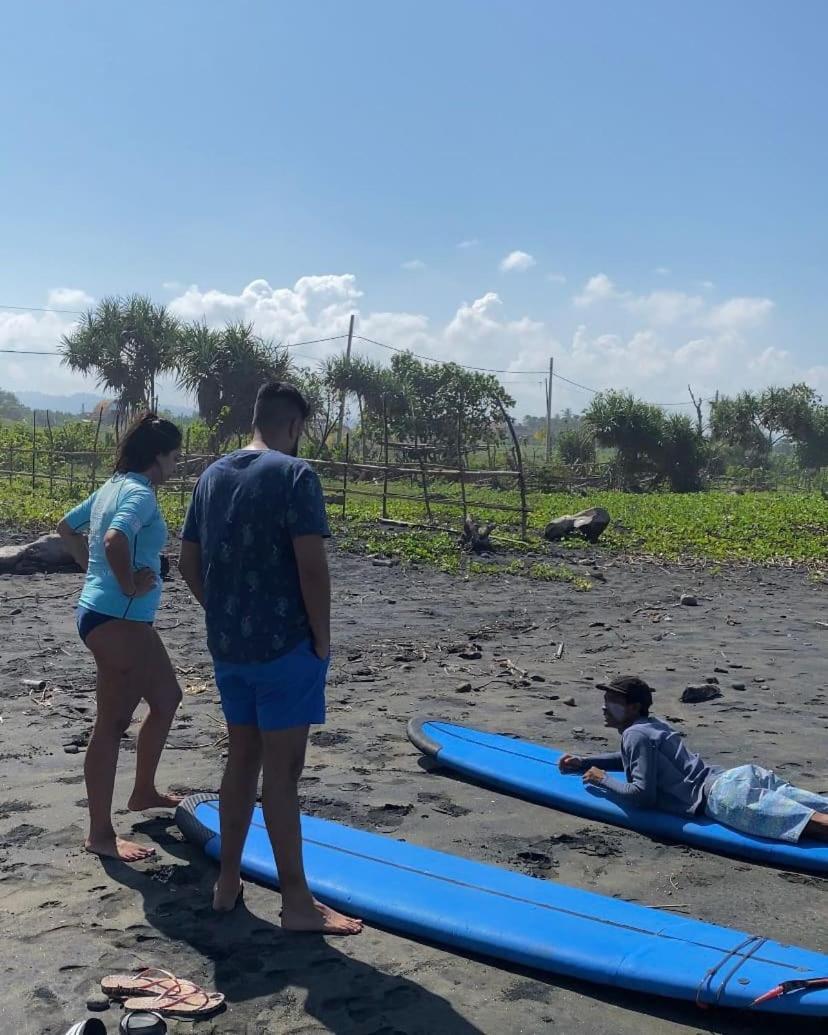 Medewi Good Vibes Stay&Surf Jembrana Εξωτερικό φωτογραφία